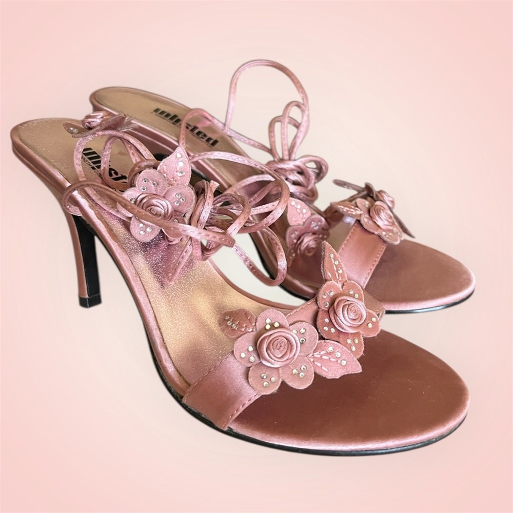 Unlisted Pink Rose Appliqué Strappy Heels